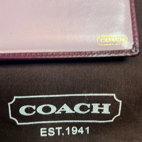 COACH wallet - Picture 10 of 11